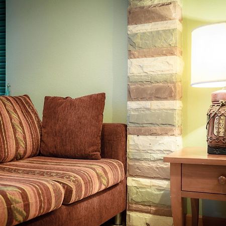 Avenue Beach Hotel Джомтиен Бийч Екстериор снимка