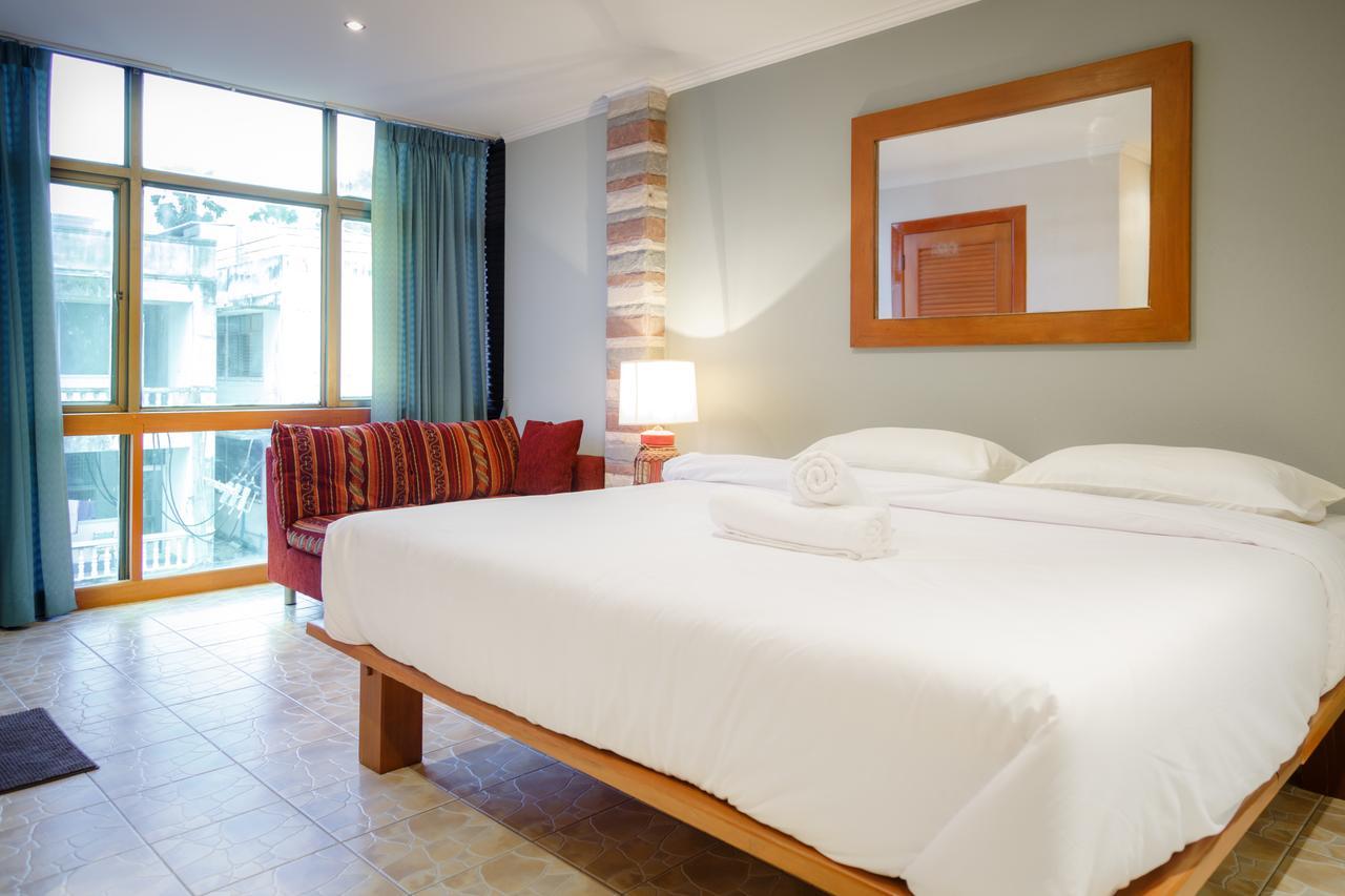 Avenue Beach Hotel Джомтиен Бийч Екстериор снимка